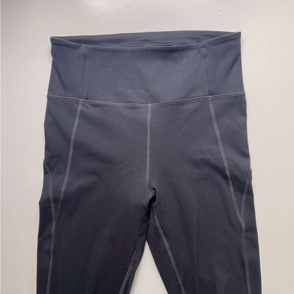 Girlfriend Collective Classic Black Leggings - Picture 3 of 4